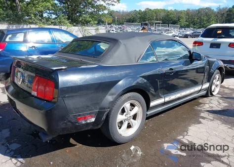 2007 Ford Mustang V6 Deluxe/V6 Premium z USA, uszkodzony, nr VIN 1ZVFT84N675242579